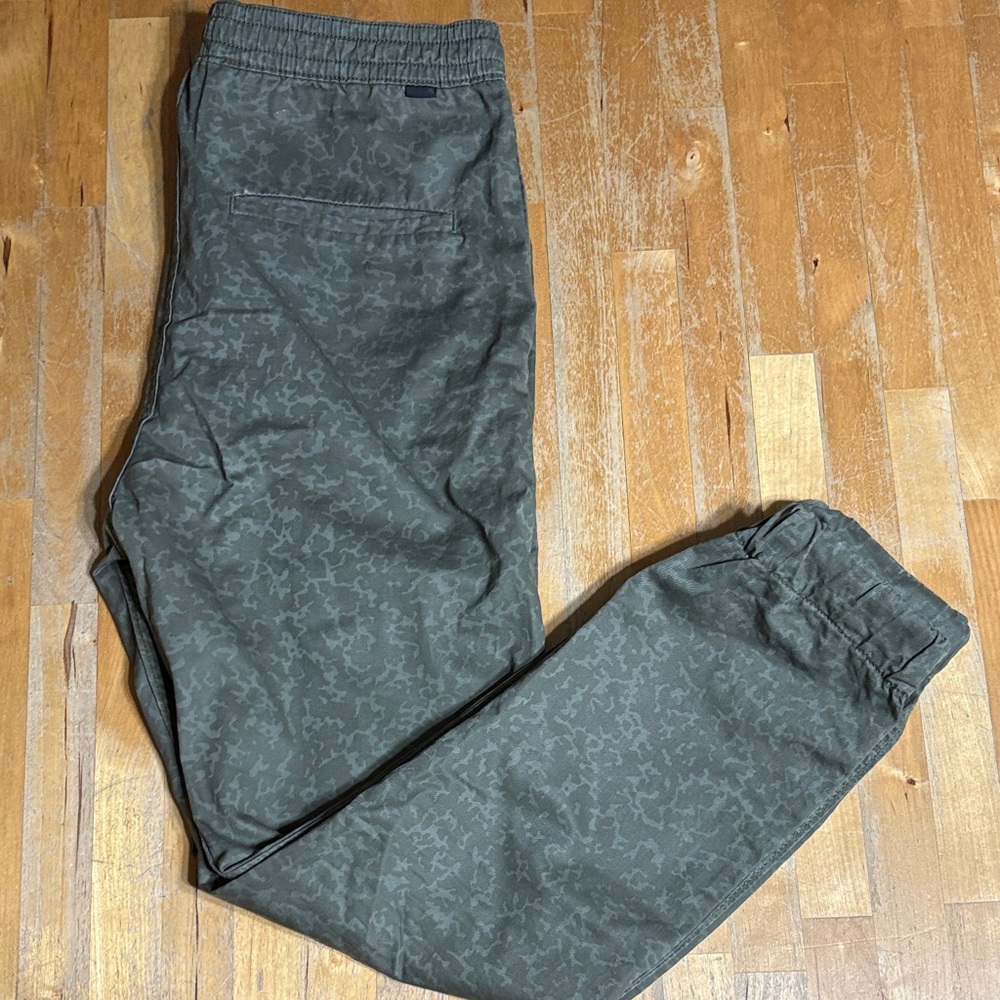 Men's Levi’s Green Camouflage Joggers